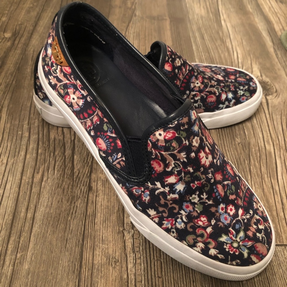 Tory brunch flats 🥿